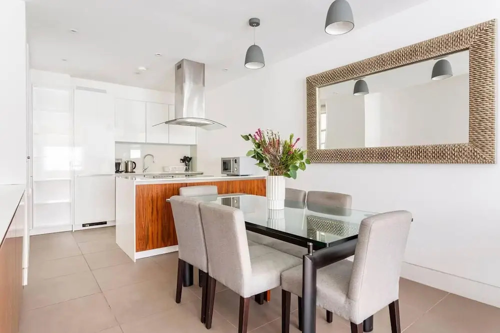 Central London - 2 Beds - Sleeps 4 - Lift