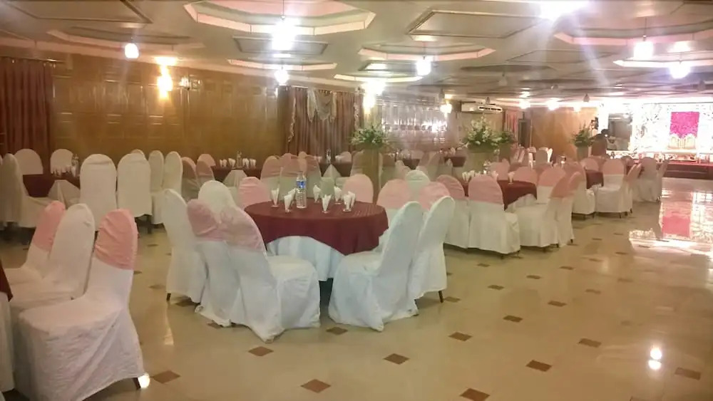 Dreamland Hotel