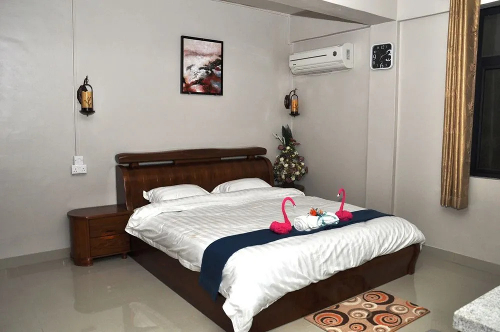 RESIDENCE INDIRA TB