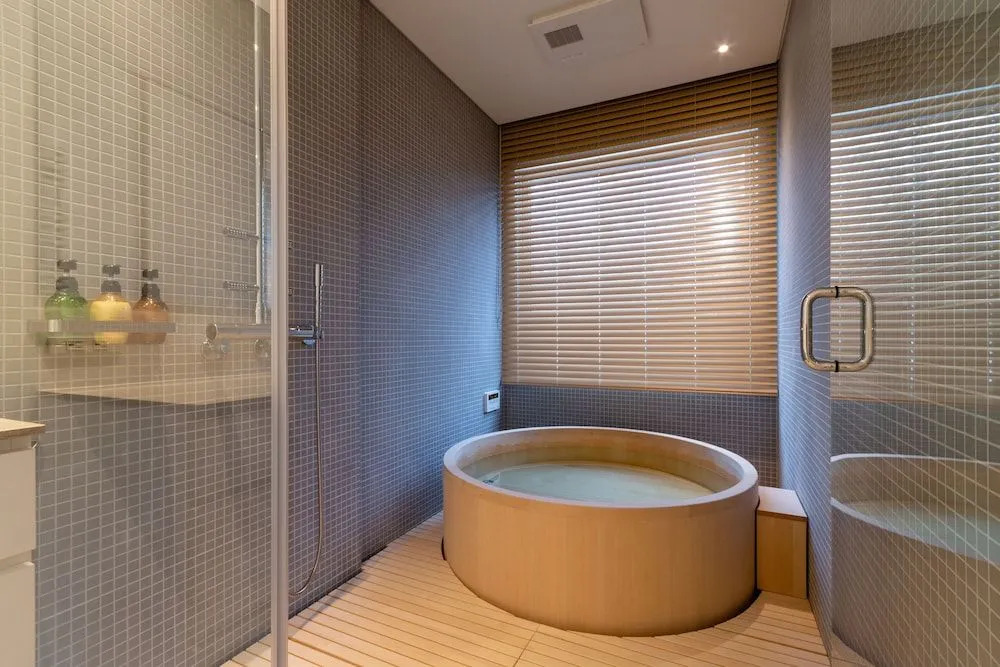 Chalet W by H2 Life