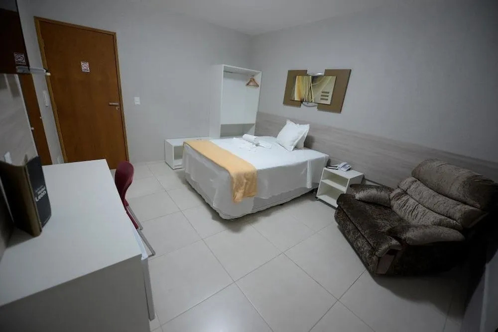 Hotel Leon