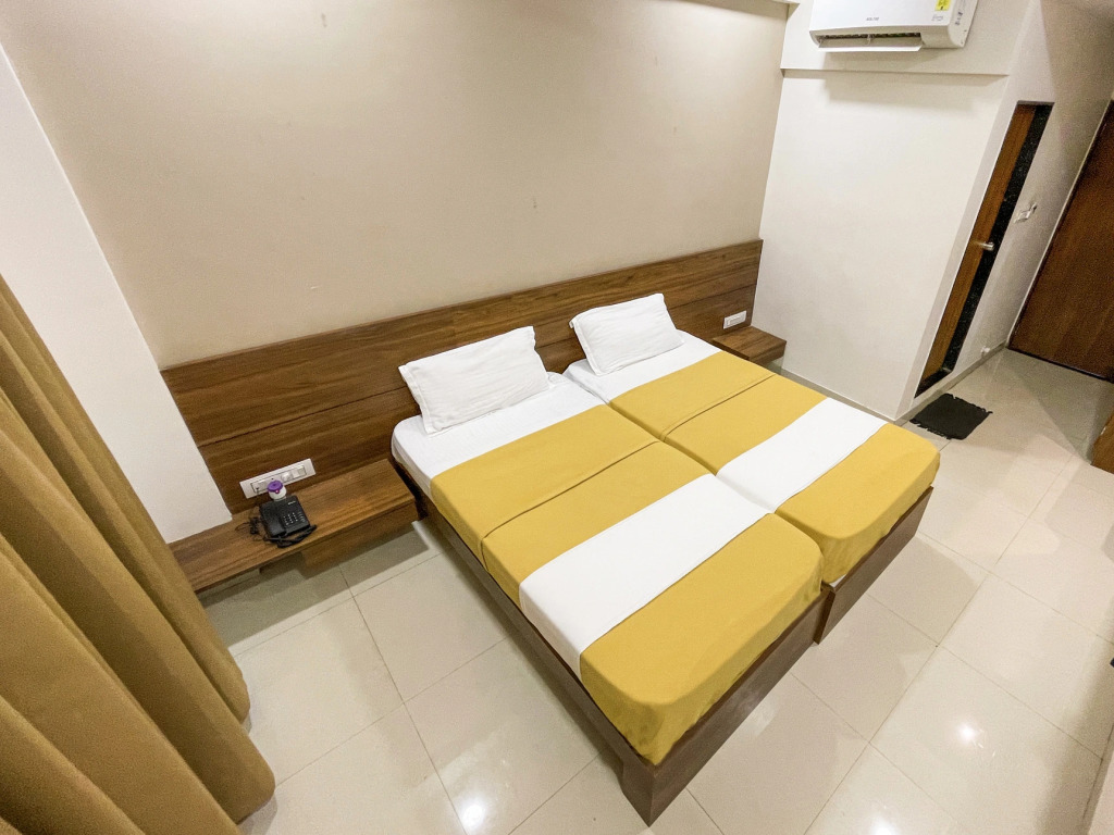 StayGuru Hari Om Residency