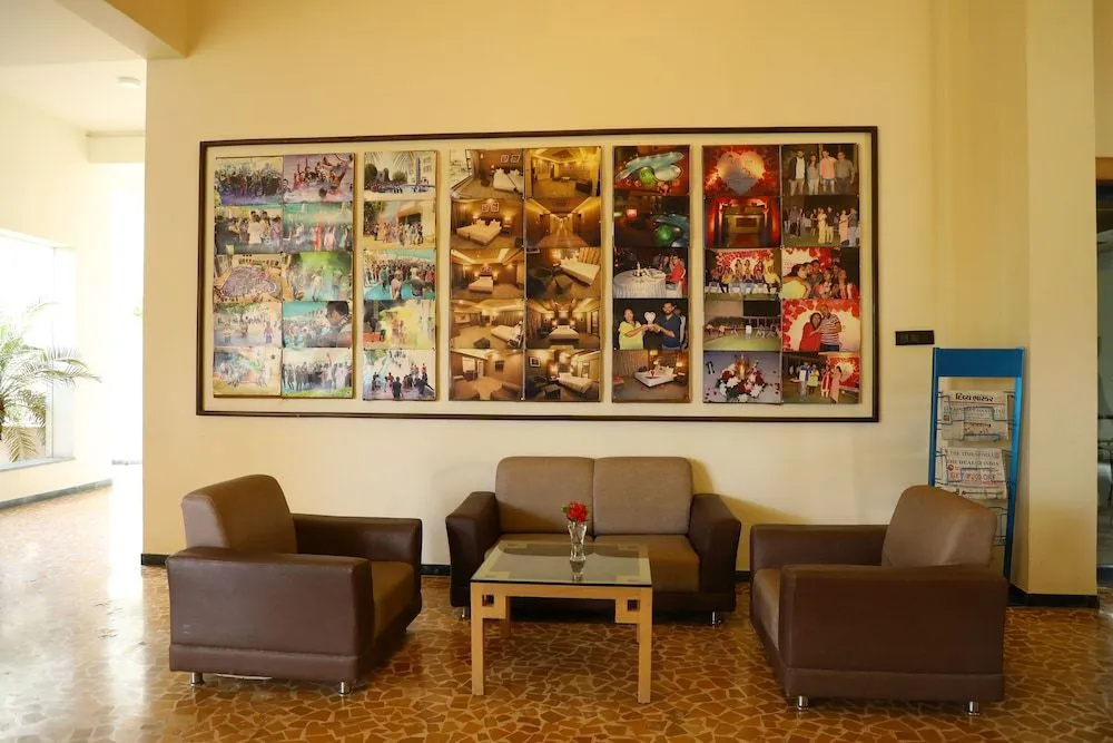 Neel's City Resort