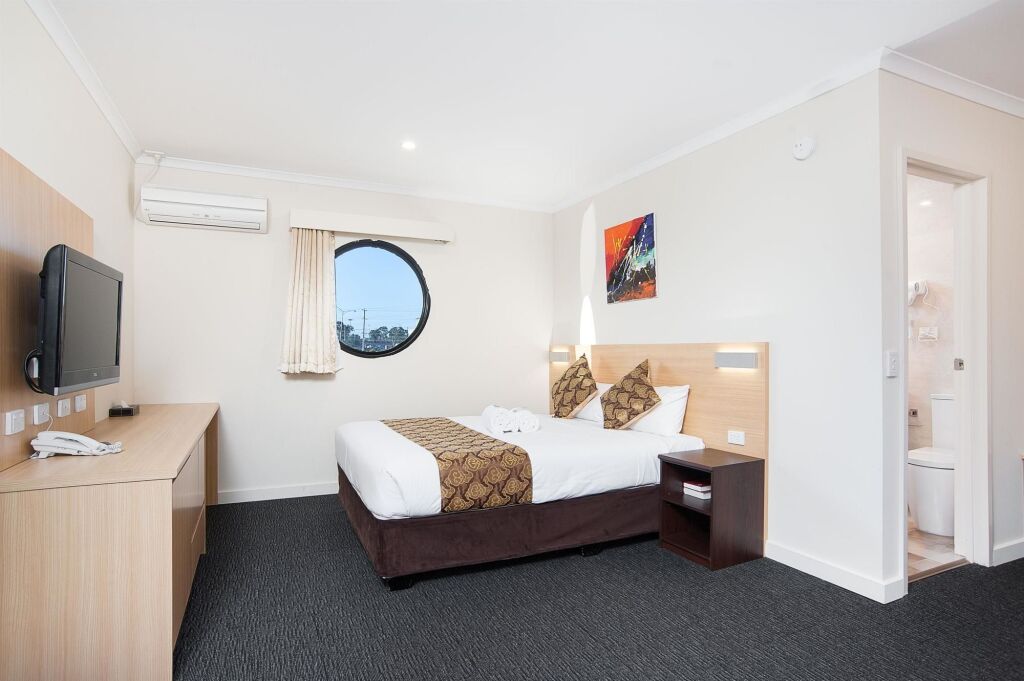 Mahoneys Motor Inn