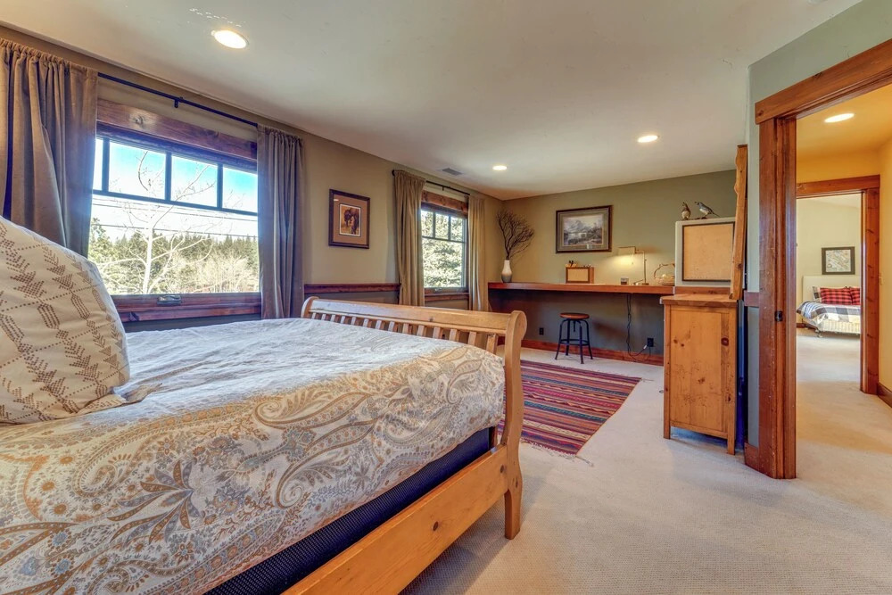 Stunning Truckee Home w/ Private Patio & Gas Grill