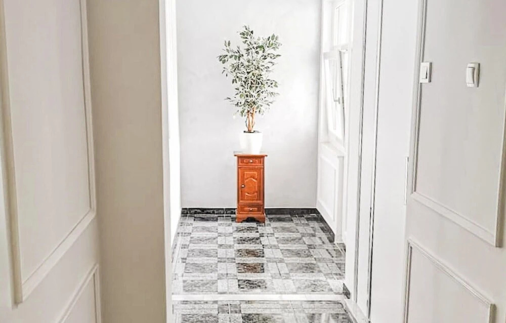 Amazing Apartment in Split With 3 Bedrooms, Wifi and Indoor Swimming Pool
