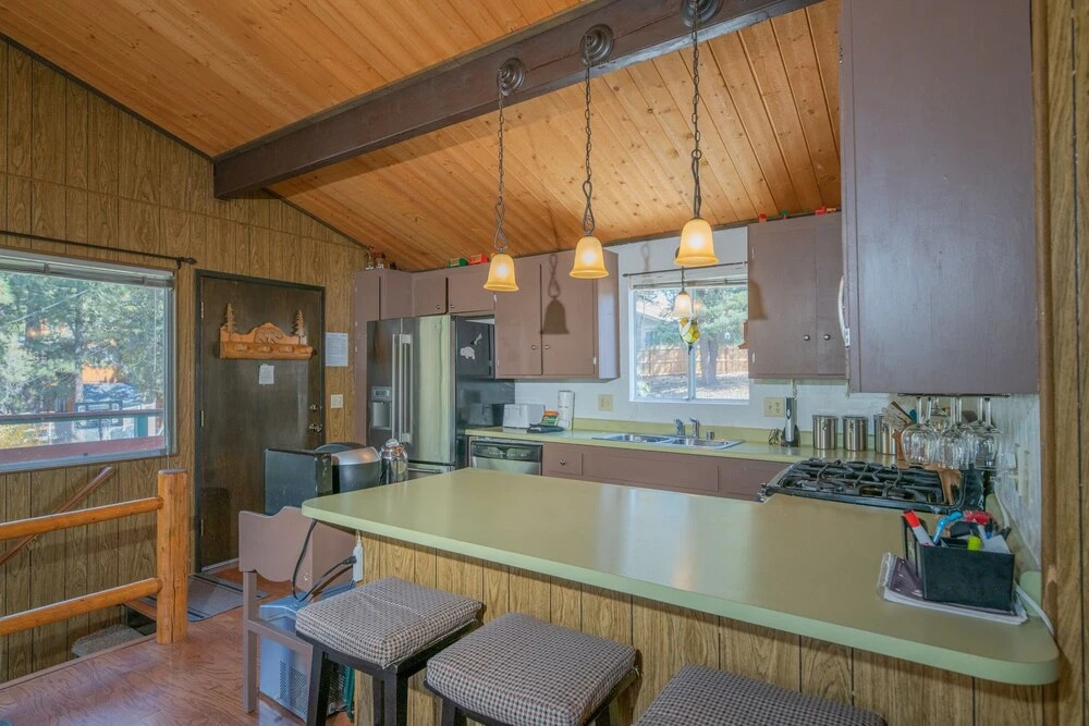 Lazy Bear Lodge - 3br/2ba/relaxing Forest Views/smart Tv/wifi/fenced Yard 3 Bedroom Home