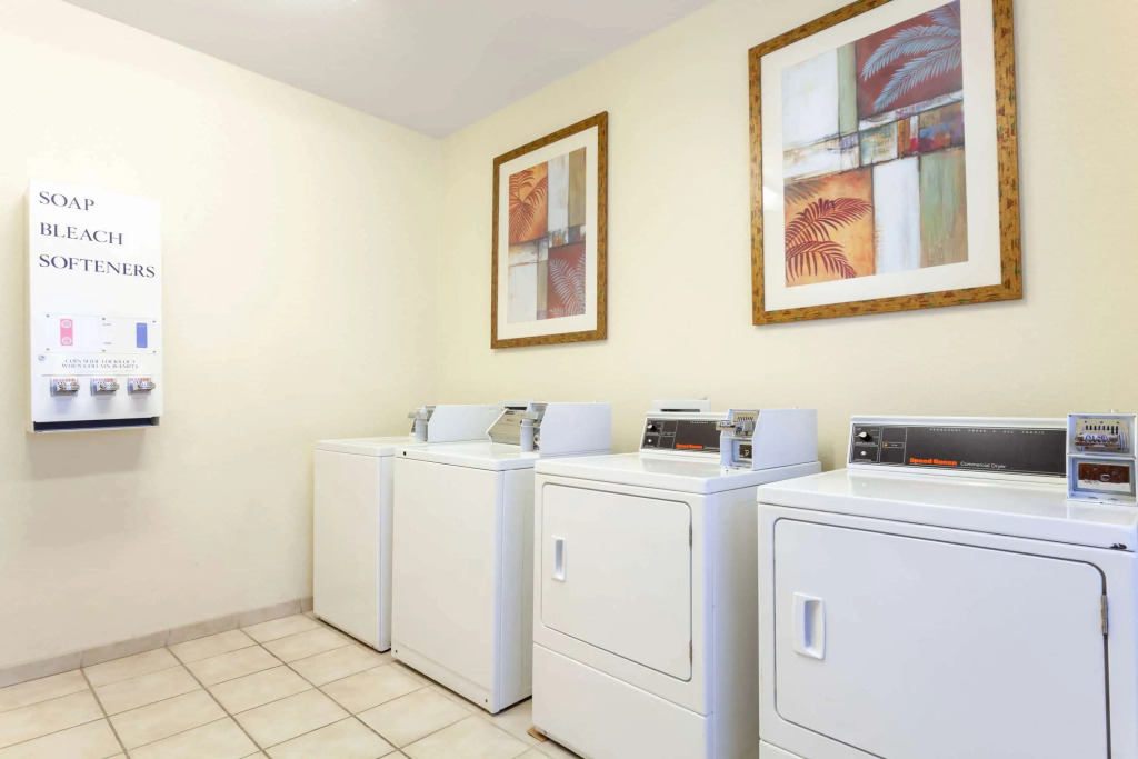 Microtel Inn & Suites by Wyndham Gulf Shores