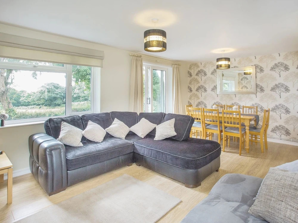 Dartmoor Valley Lodge
