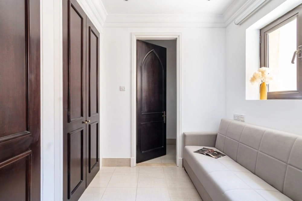 Silkhaus Arabian Vibes Souk al Bahar Access Pool