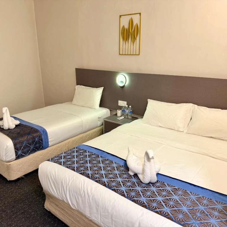 OYO 44043 First Garden Hotel