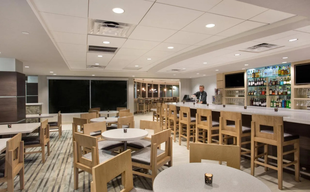 Holiday Inn Scottsdale North- Airpark by IHG