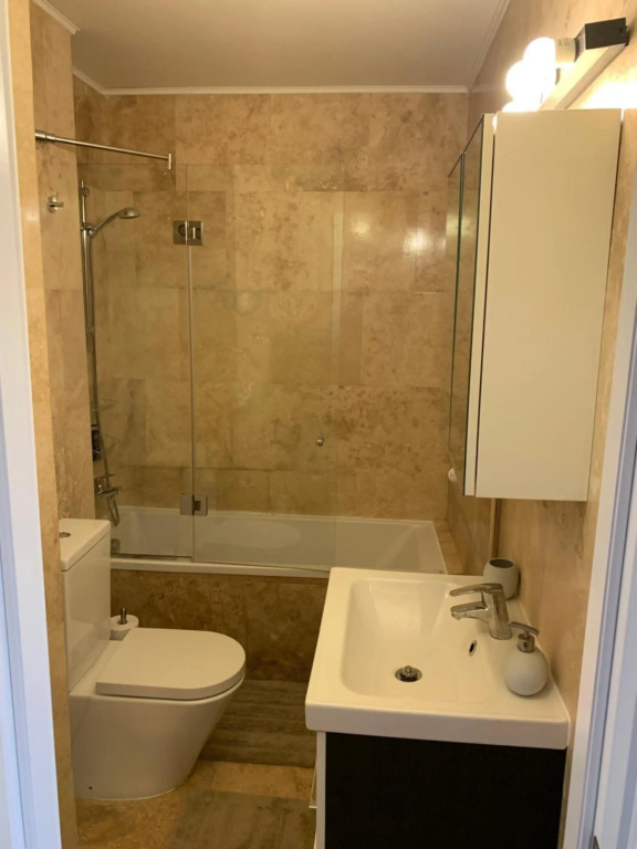 Floreasca Apartment Bach