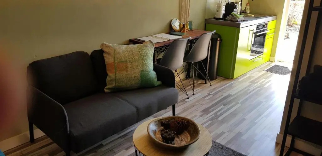 Jabaki Red Studio