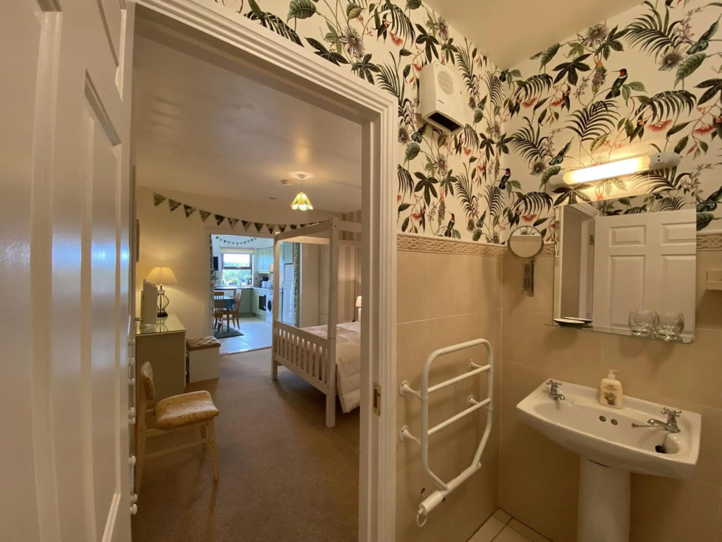 Apartment 432 - Clifden