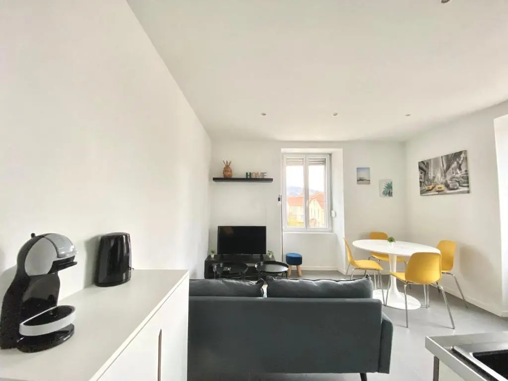 Magnifique T2 40m2 lumineux, moderne et rénové avec fibre