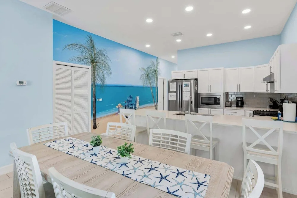 4B Balcony Beachfront Access to Indian Rocks Beach