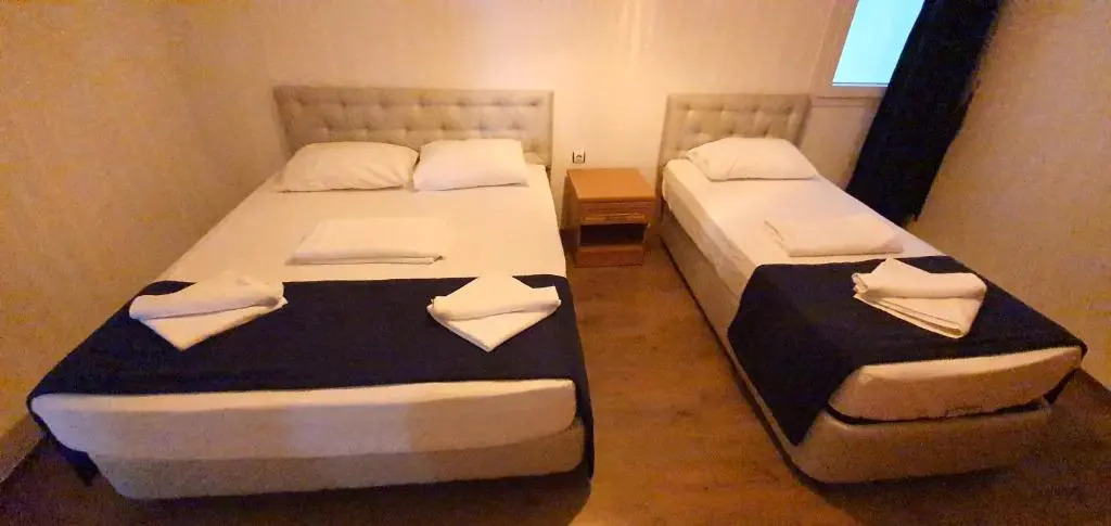 3+1 sea1km 125mt2 Furnished luxury apartment 1.kat