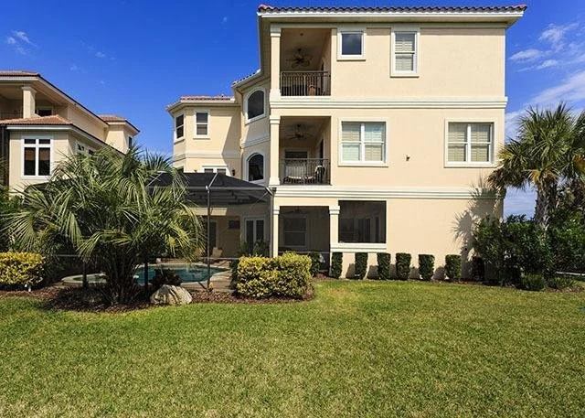 Florence By the Sea 6 Br home by RedAwning