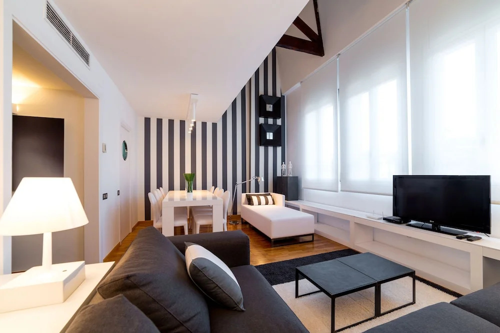 Balmes - Ático Con Piscina Privada En Barcelona