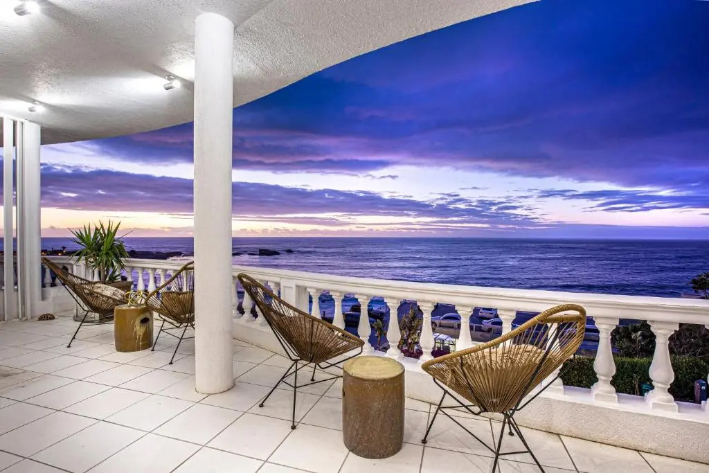 Clifton YOLO Spaces - Clifton Beachfront Apartments