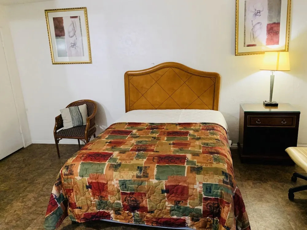 Pacheco Pass Motel