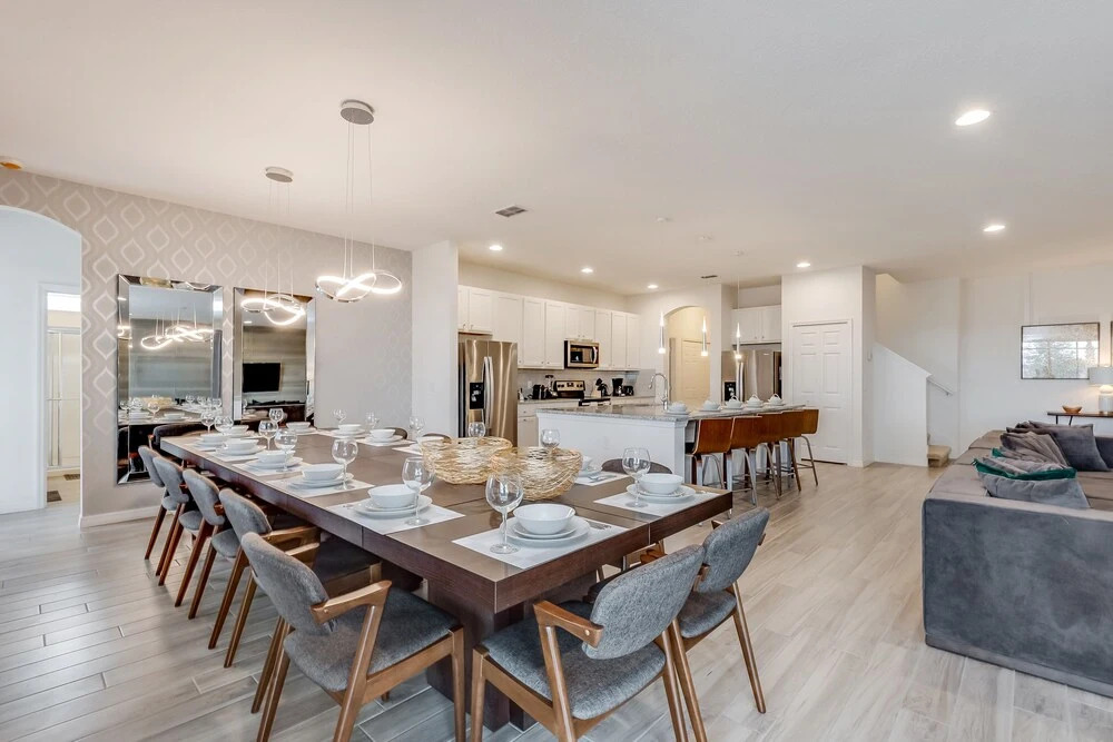14 Bdrm 11 Bath Villa For 30