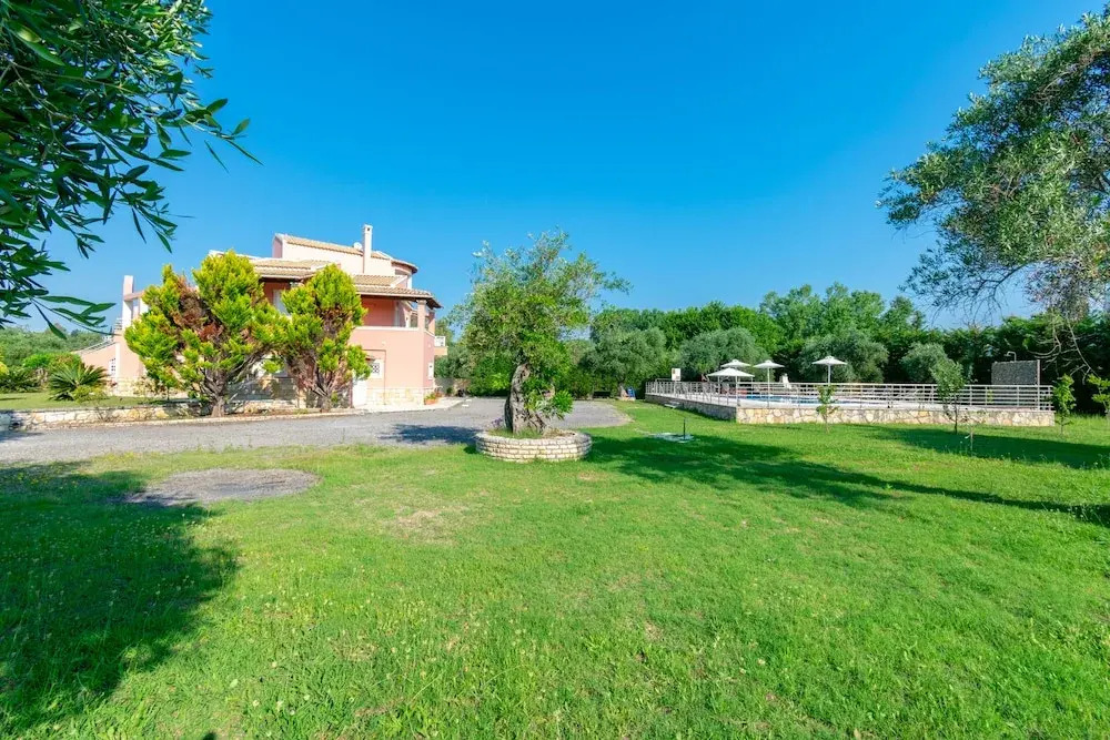 Villa Leo Dassia Corfu