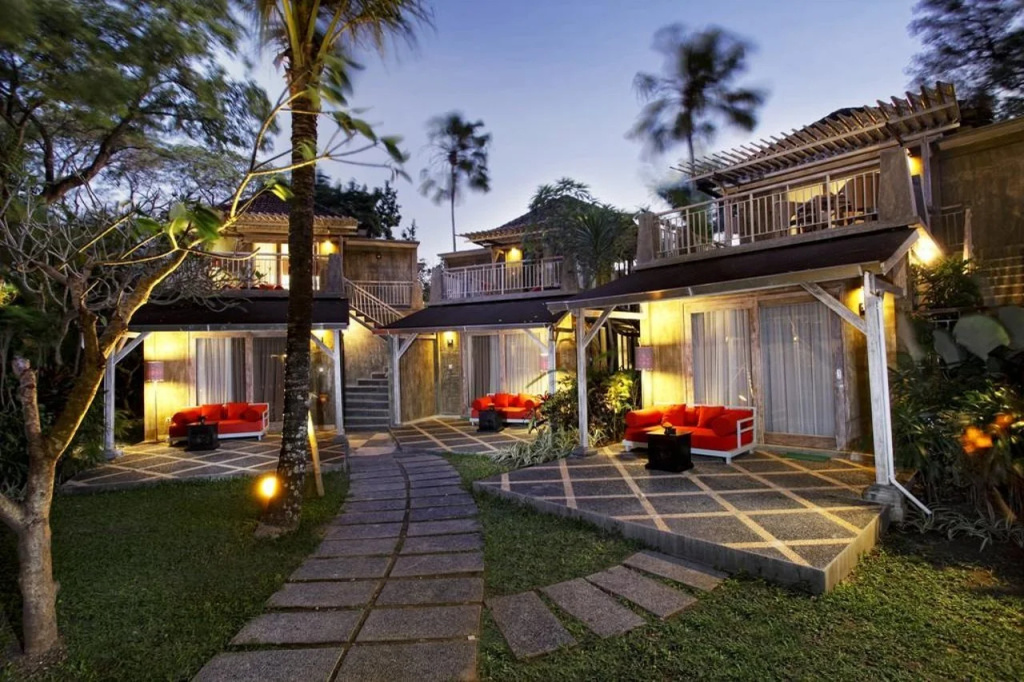 Segara Village Hotel