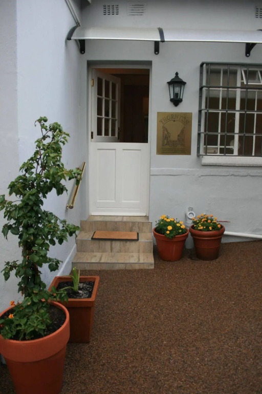 Thornton Gap Guesthouse