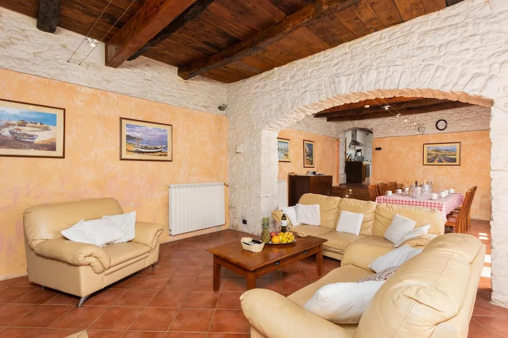 Villa Damiana in Domijani i