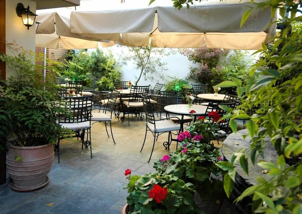 Marelia Hotel