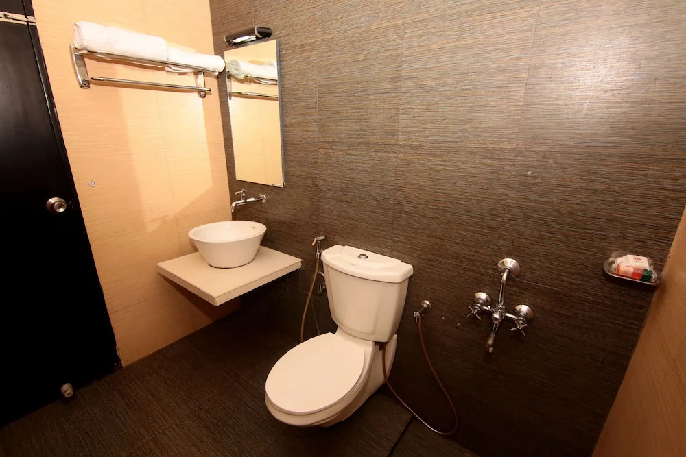 Super Collection O Kalady Near Airport