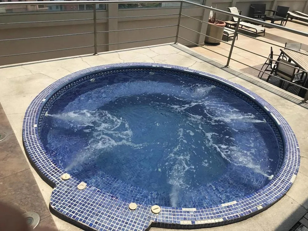 River View suites Puerto Santa Ana gye