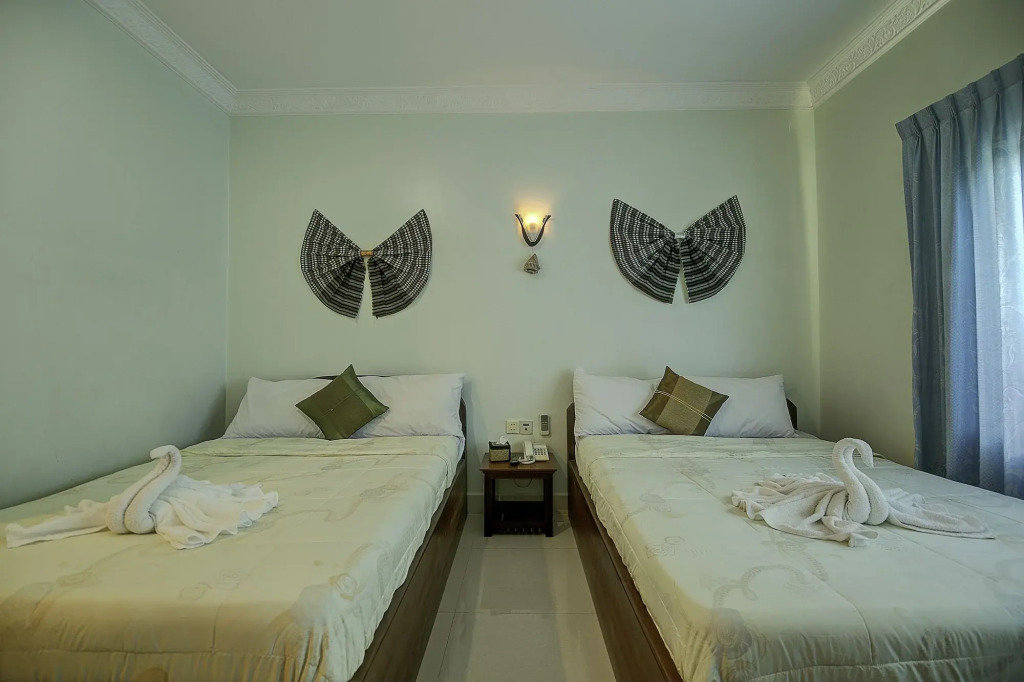 DV Angkor Villa