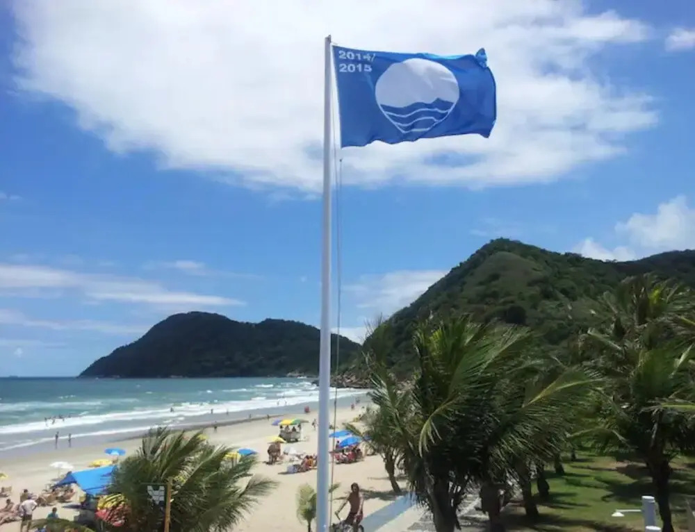 Timo Apto c Wifi a 700m da Praia do Tombo-guaruj