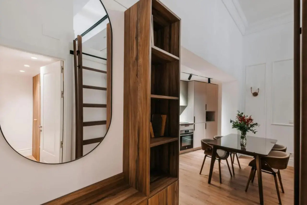Stunning & Bright 2BD 2BTH – CITY CENTER -GRAN VIA