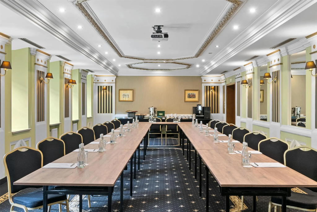 Hotel Diament Arsenal Palace Katowice - Chorzów