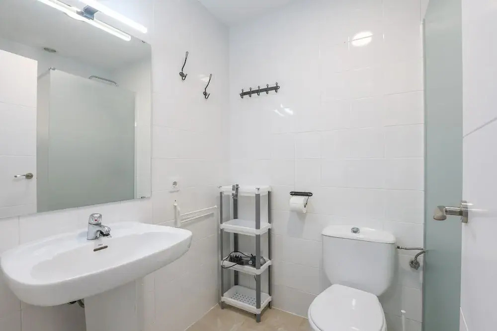 Divina in Sevilla With 1 Bedrooms and 1 Bathrooms