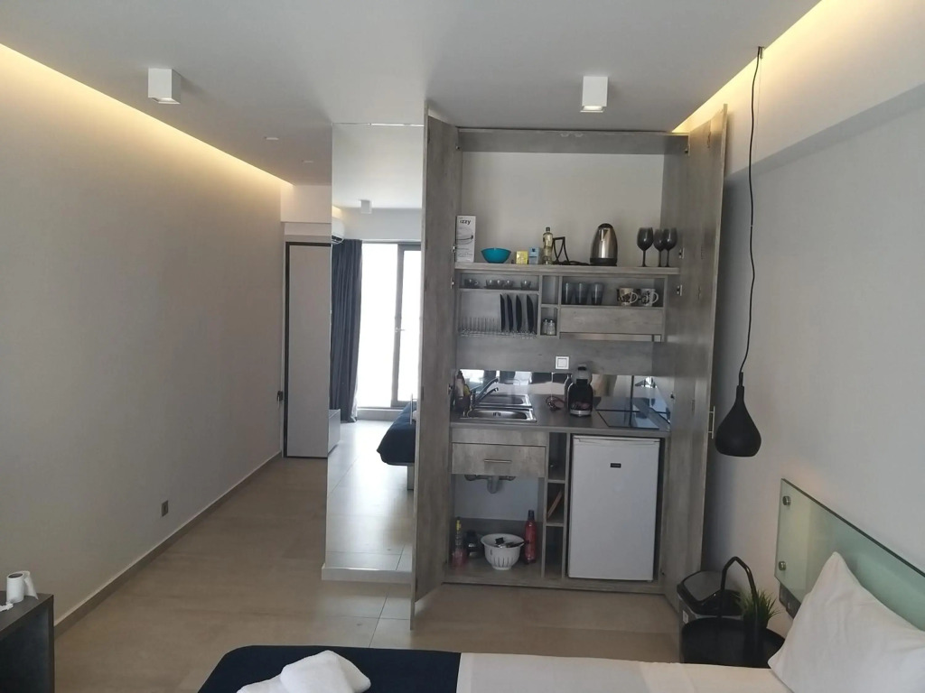 Amazing Apartments @ Aiolou Str