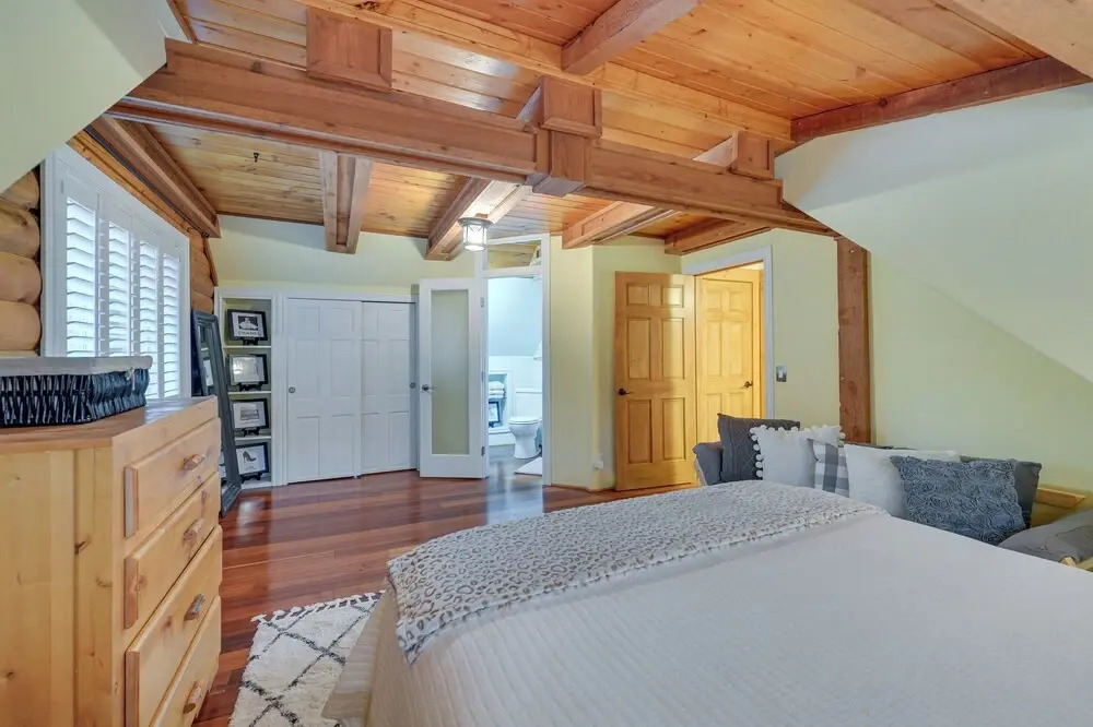 Dreamy Alpine Cabin w/ Hot Tub, Fireplace & More!