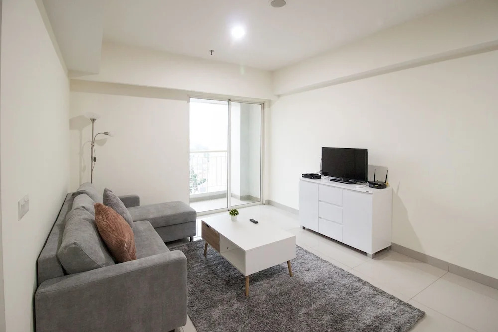 2 BR Best in Kelapa Gading Sherwood Apartment By Travelio