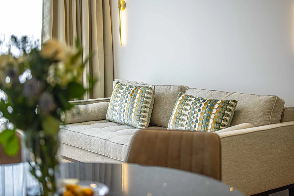 Farringdon Apartments by DMONTRIO