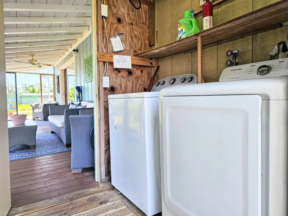 Private House Walk to the Beach & Parks! Large Decks, Family Vacation! Hammock Beach