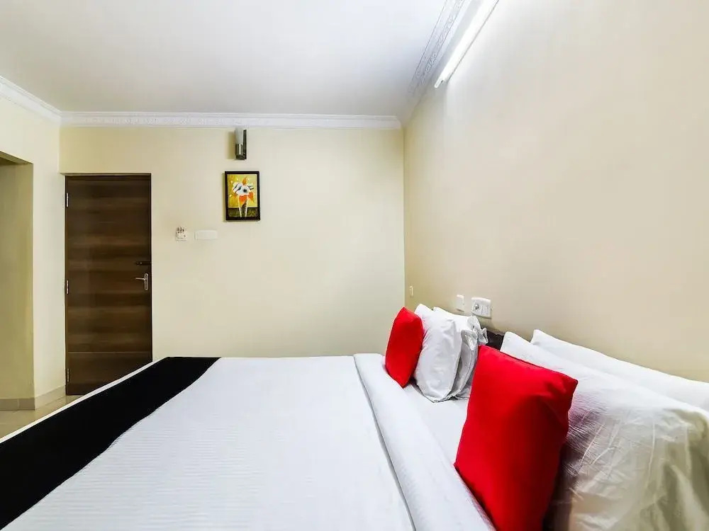 Centre Park by OYO Rooms