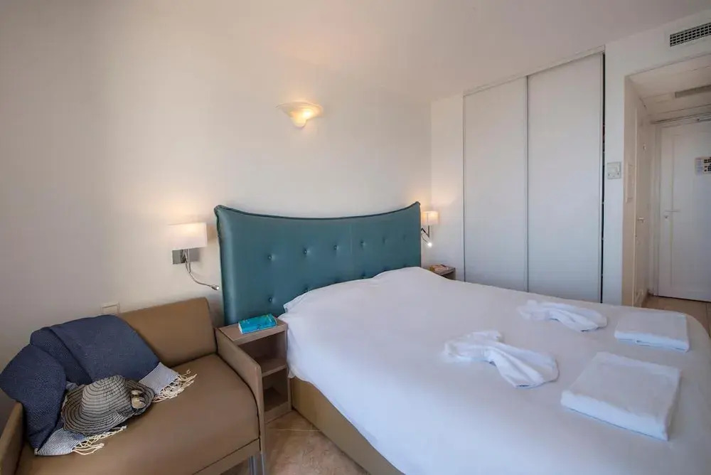 Hôtel-Club du Domaine dAiguebelle, USSIM Vacances
