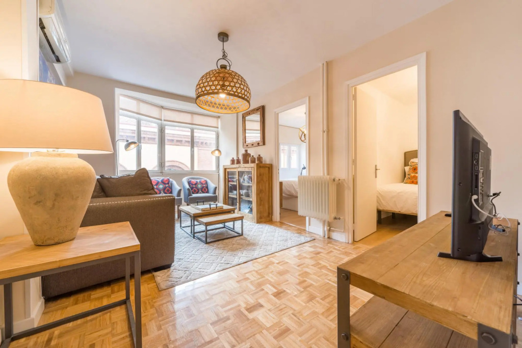 Centro Madrid Downtown Holiday Rentals M(Maz10)