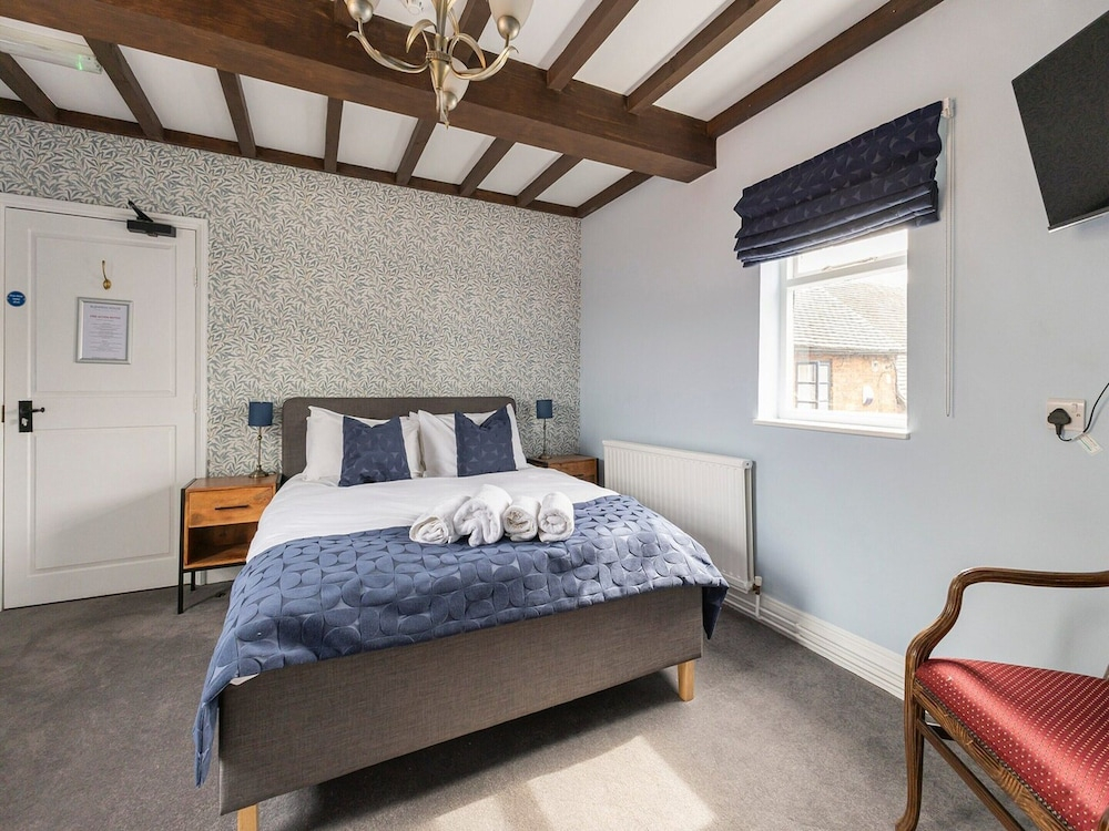 Compact Double Room