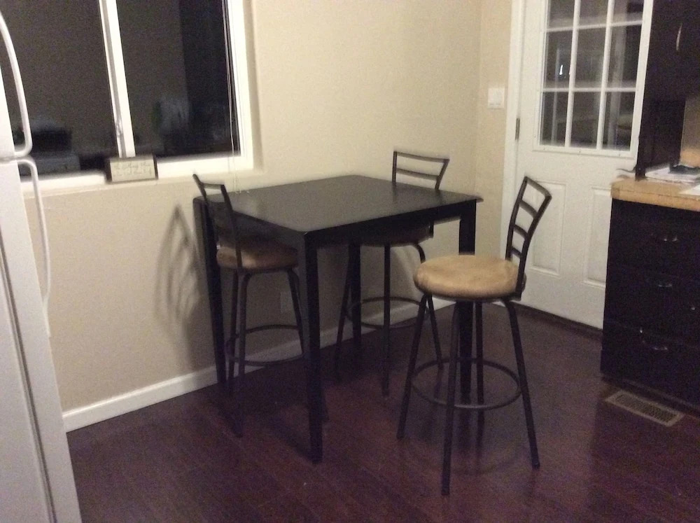 nelson airbnb