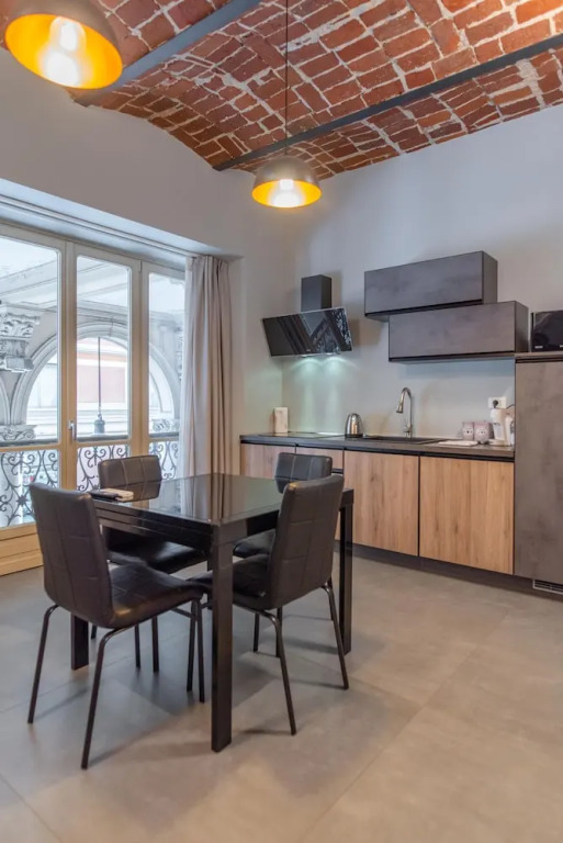 Queen Apartment in Torino